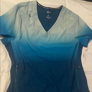 Koi lite Blue/Green Ombre scrub set NWT